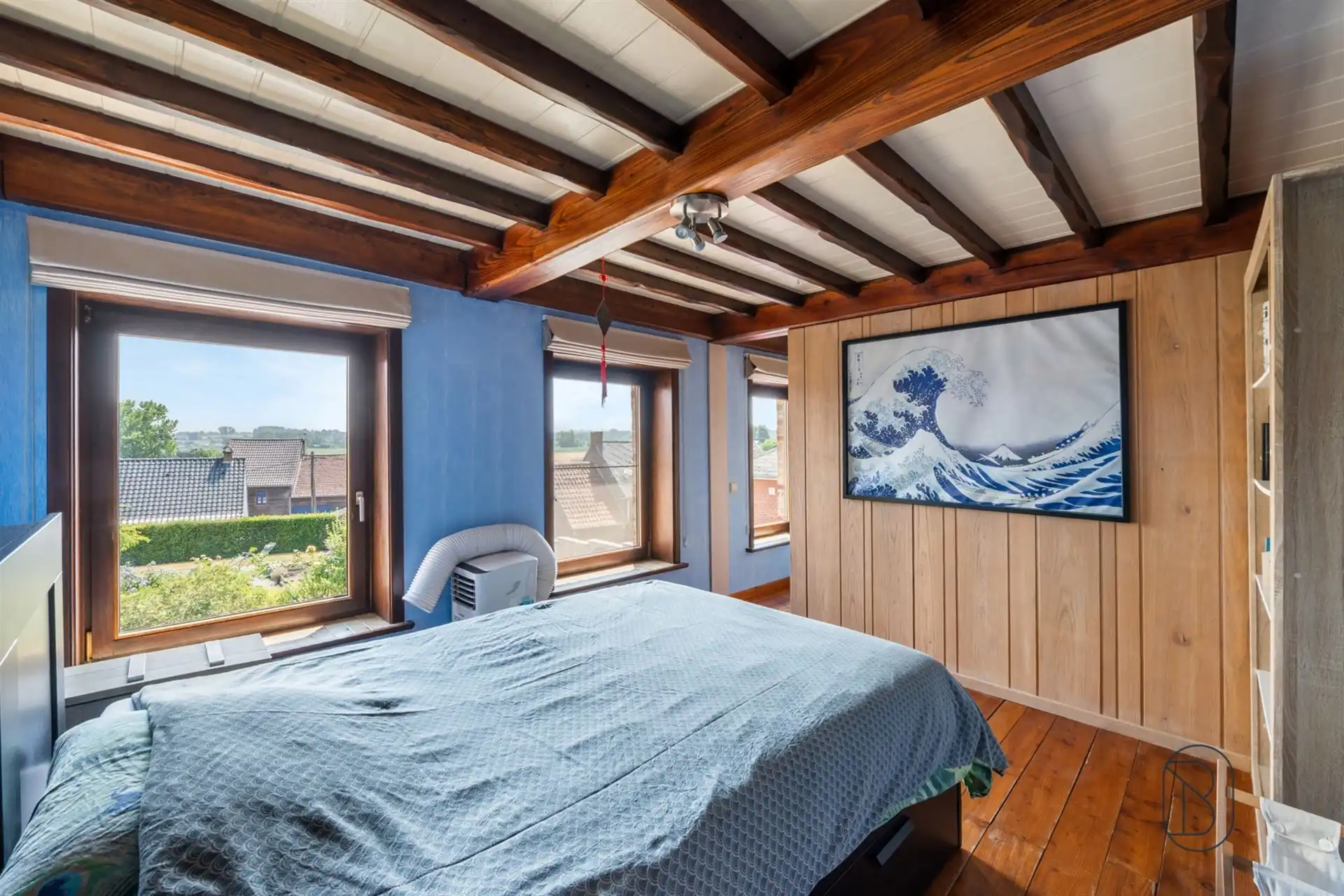 Ruime karakterwoning met 4 slk, grote tuin en charme. foto 23