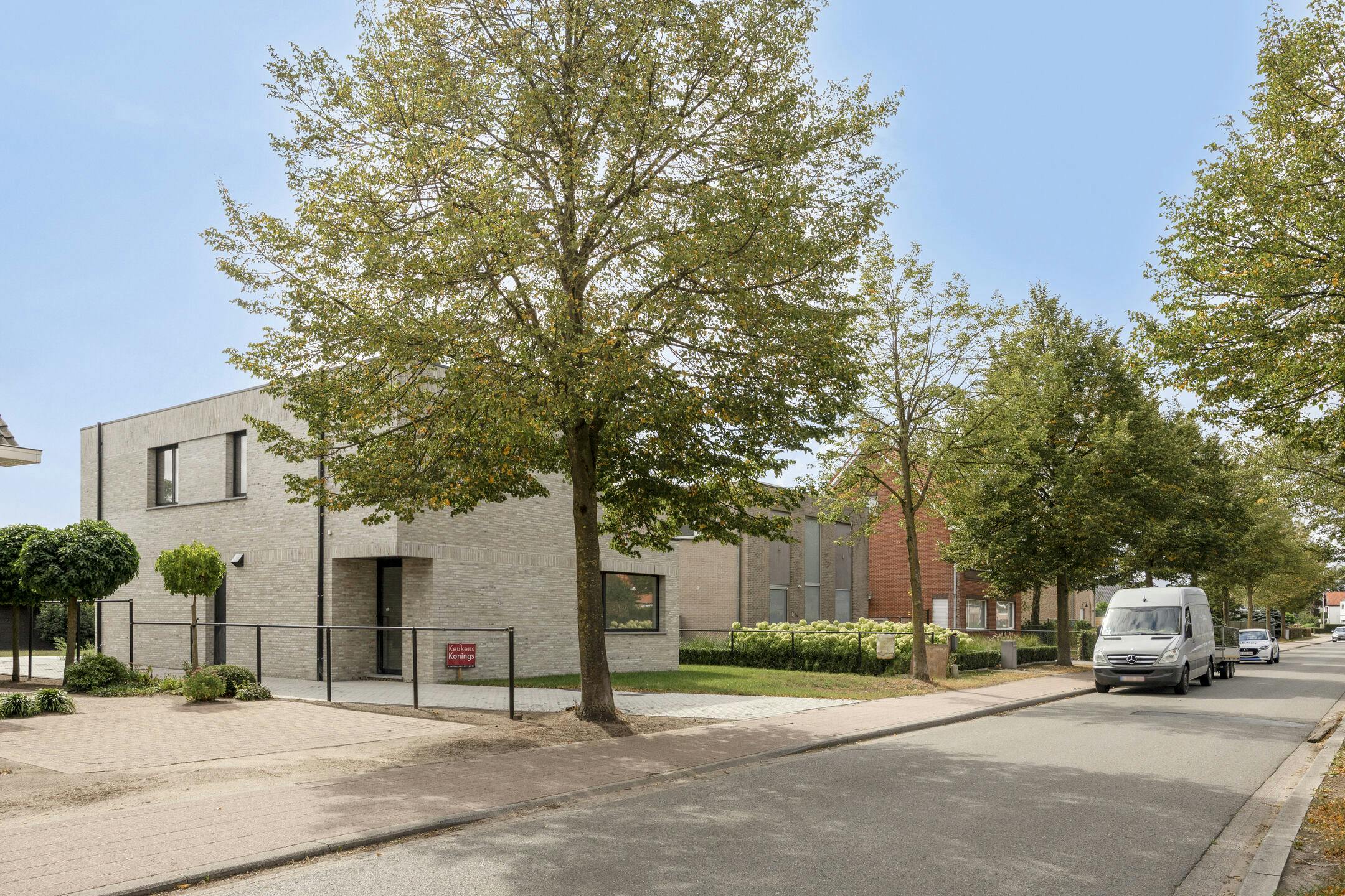 Moderne nieuwbouwwoning met 4 slaapkamers in Kalmthout te koop! foto 4