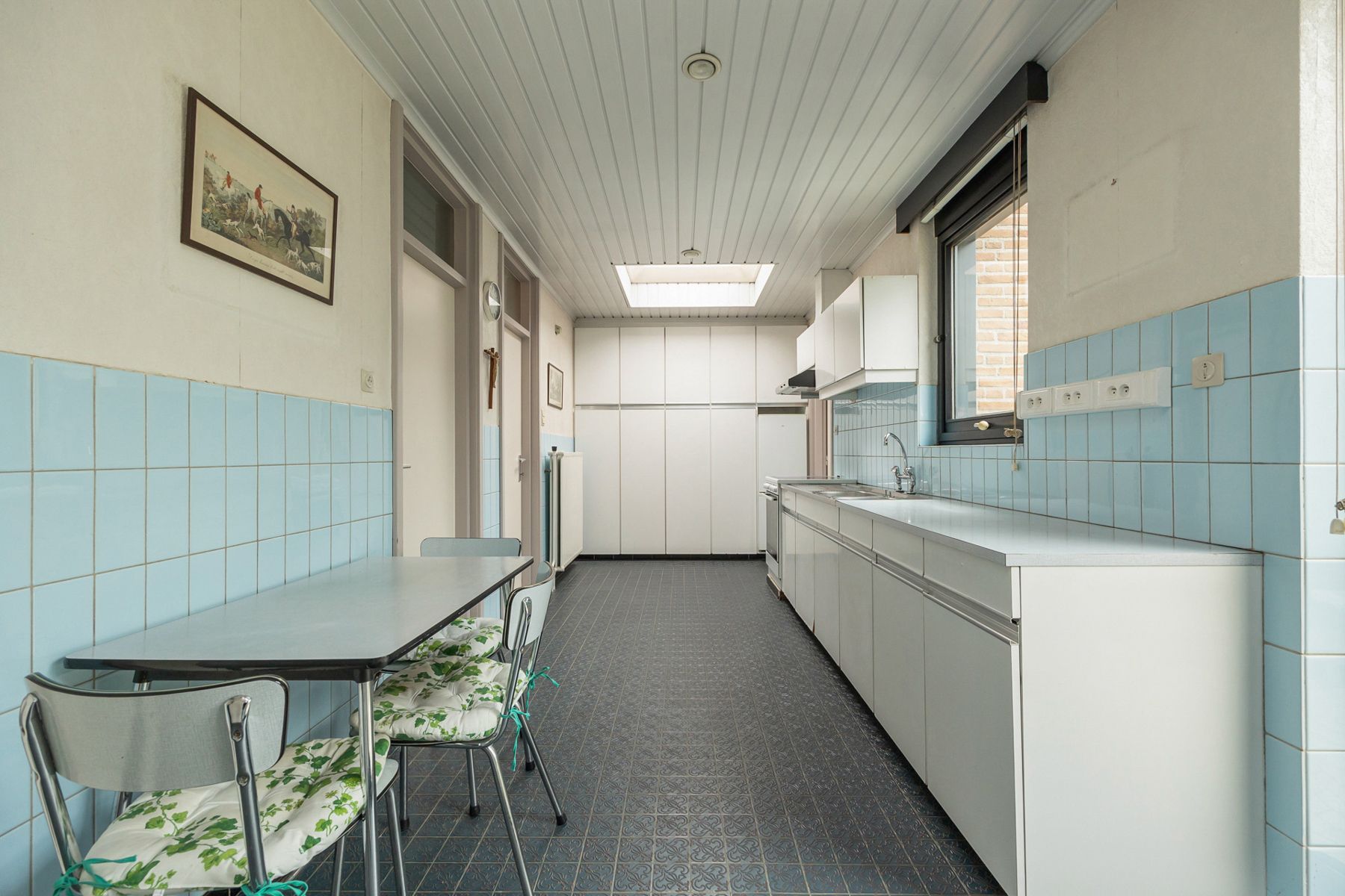 Laagbouwwoning met inpandige garage op een perceel van 561 m² in het centrum van Minderhout. foto 8