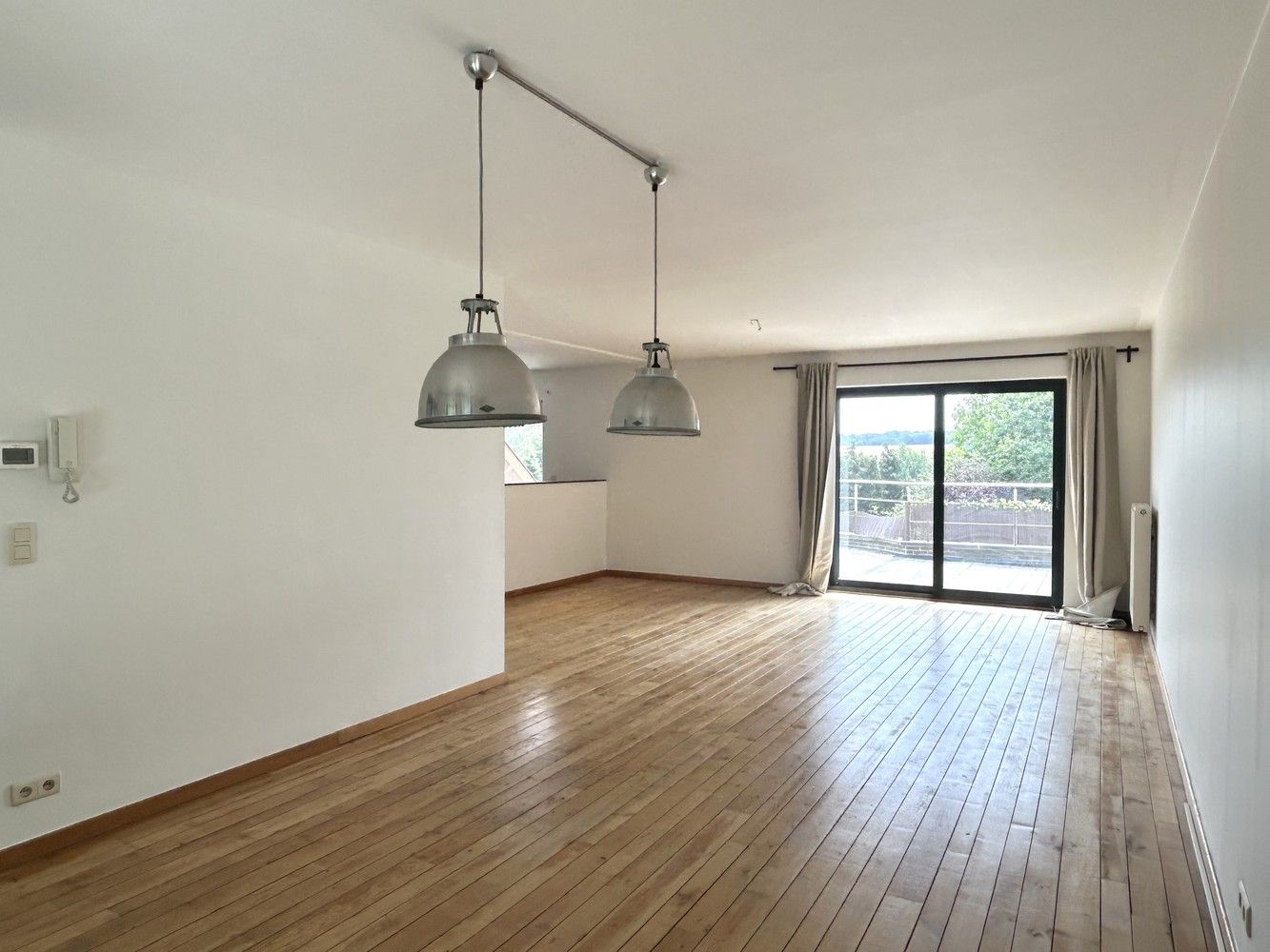 Zeer ruim duplex appartement met panoramisch uitzicht foto 6