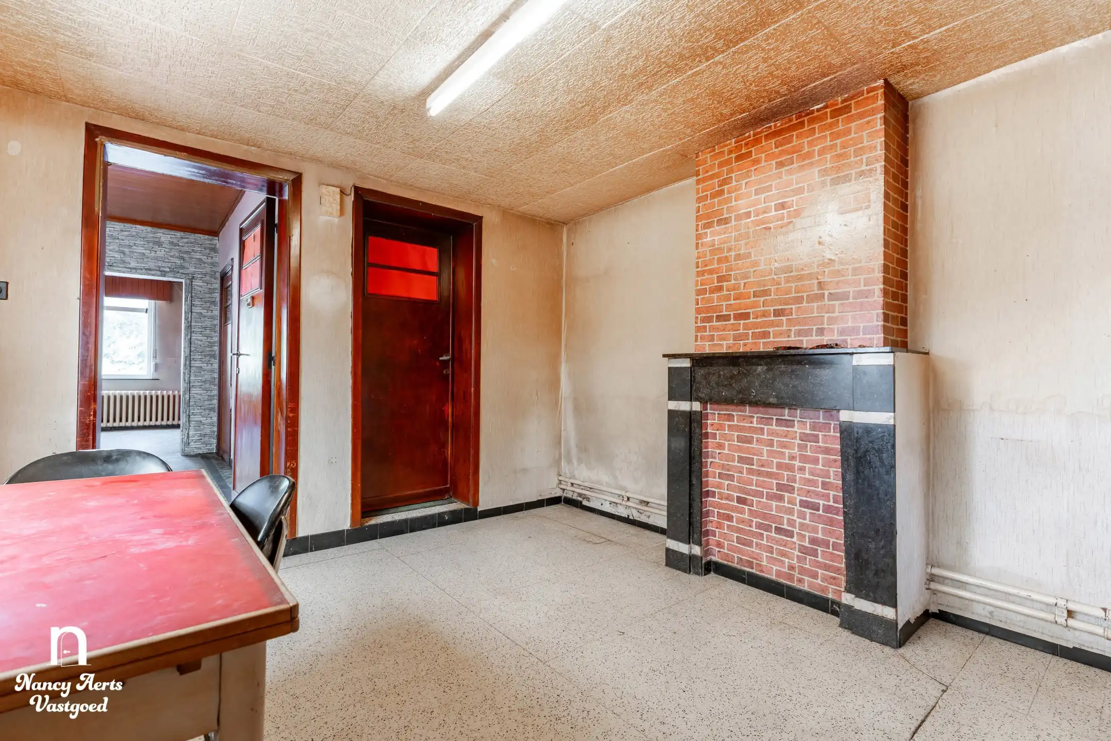 Karaktervolle renovatiewoning met tuin veel potentieel foto 35