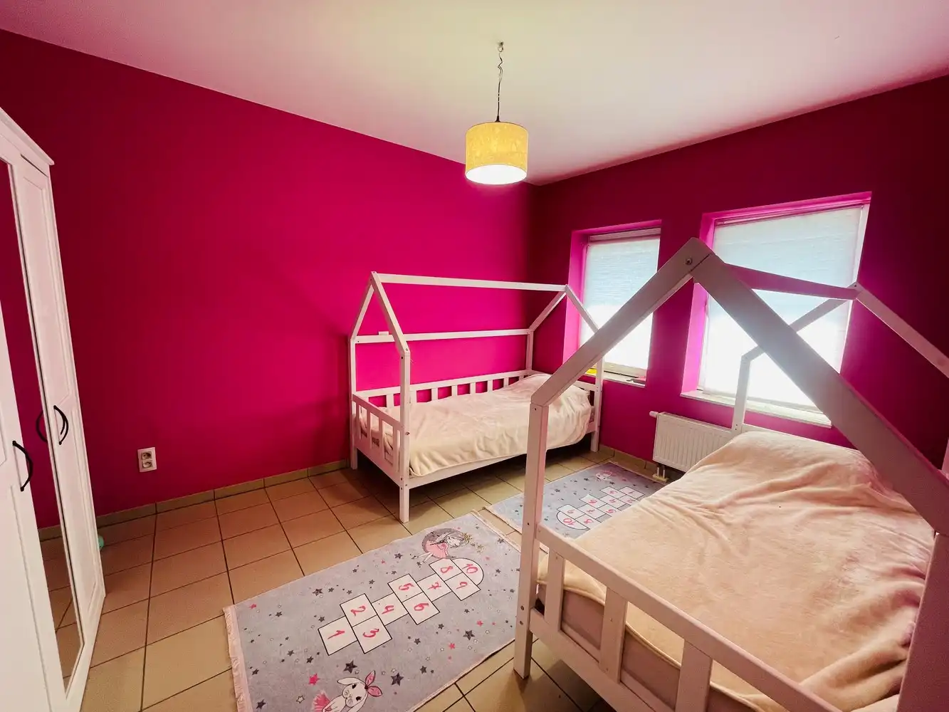 Waardamme , rustige residentiële ligging , RECENT gebouwde LICHTRIJKE ENERGIEZUINIGE woning met 4 SLAAPKAMERS, omheinde TUIN, OPRIT EN GARAGE. foto 15