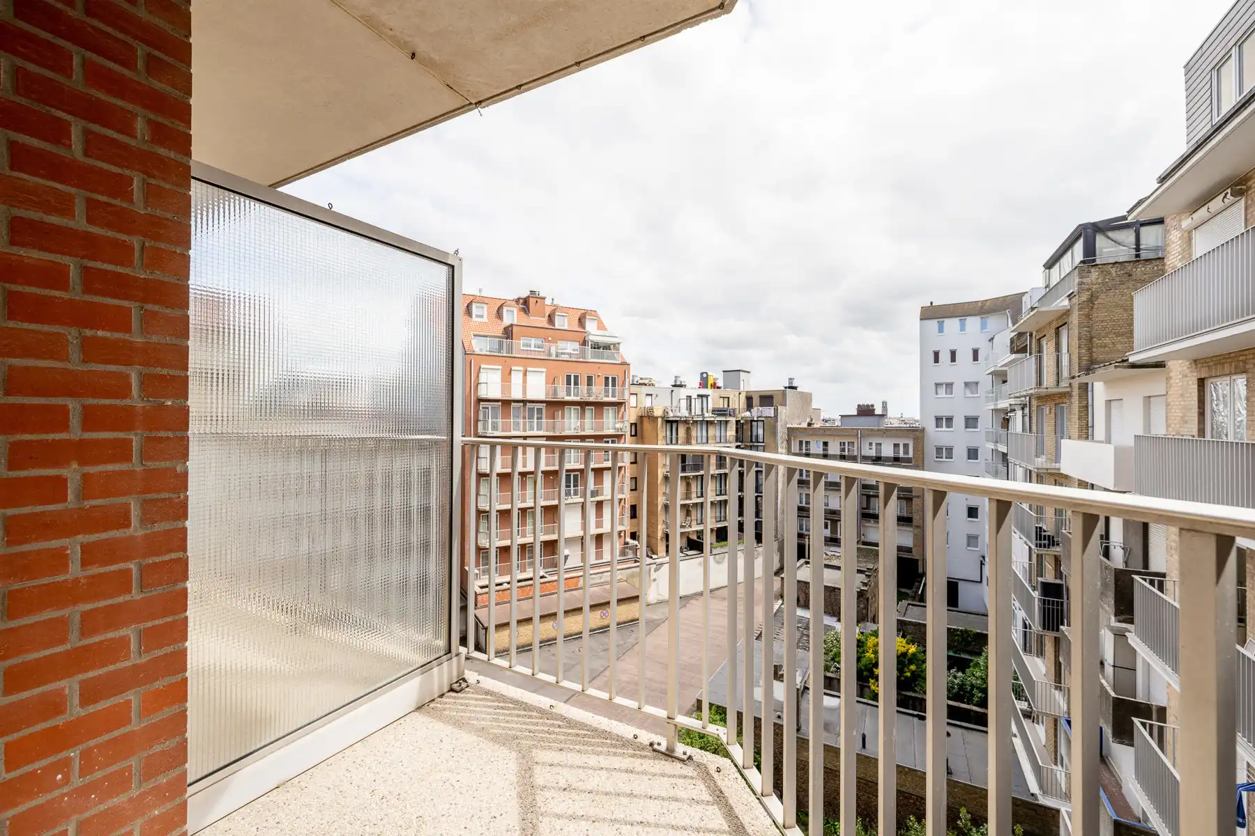 EXCLUSIEF TE KOOP - TOP appartement met zeezicht. foto 12