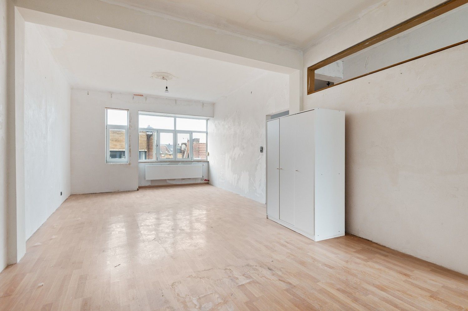 Opbrengsteigendom met een groot magazijn en 3 appartementen te koop! foto 26