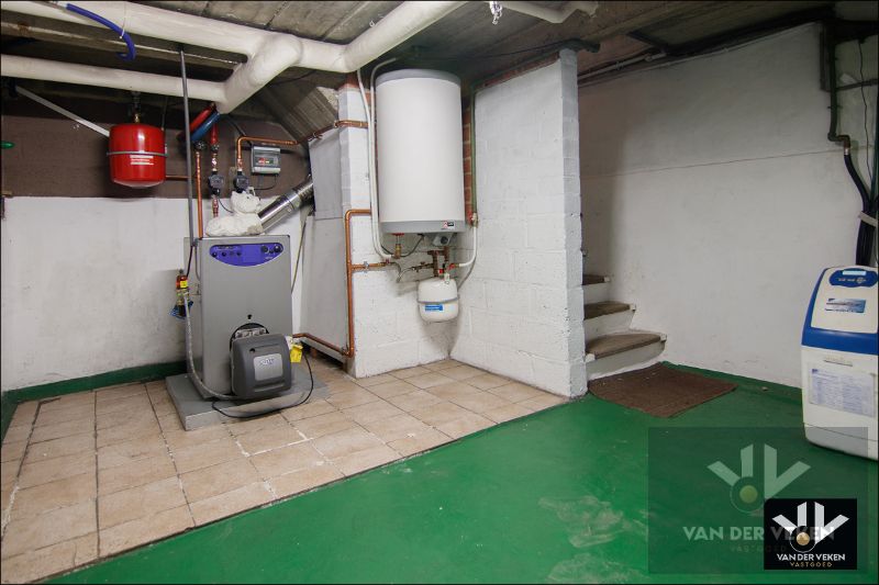 Ruim en zeer goed onderhouden triplex met veel mogelijkheden op goed bereikbare locatie in het gezellige Diepenbeek foto 40
