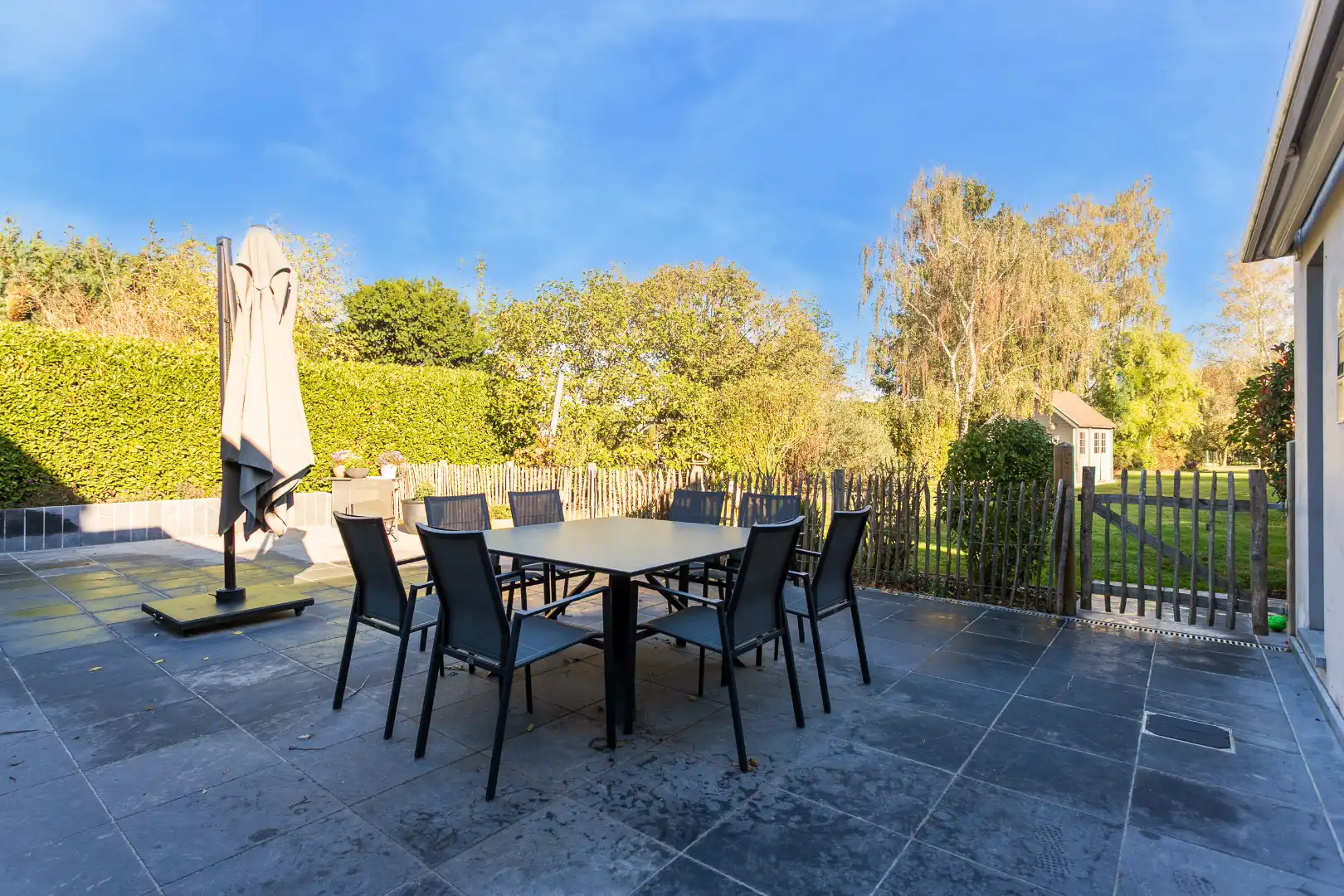 Instapklare driegevelwoning met 4 slpk te Lembeek foto 12