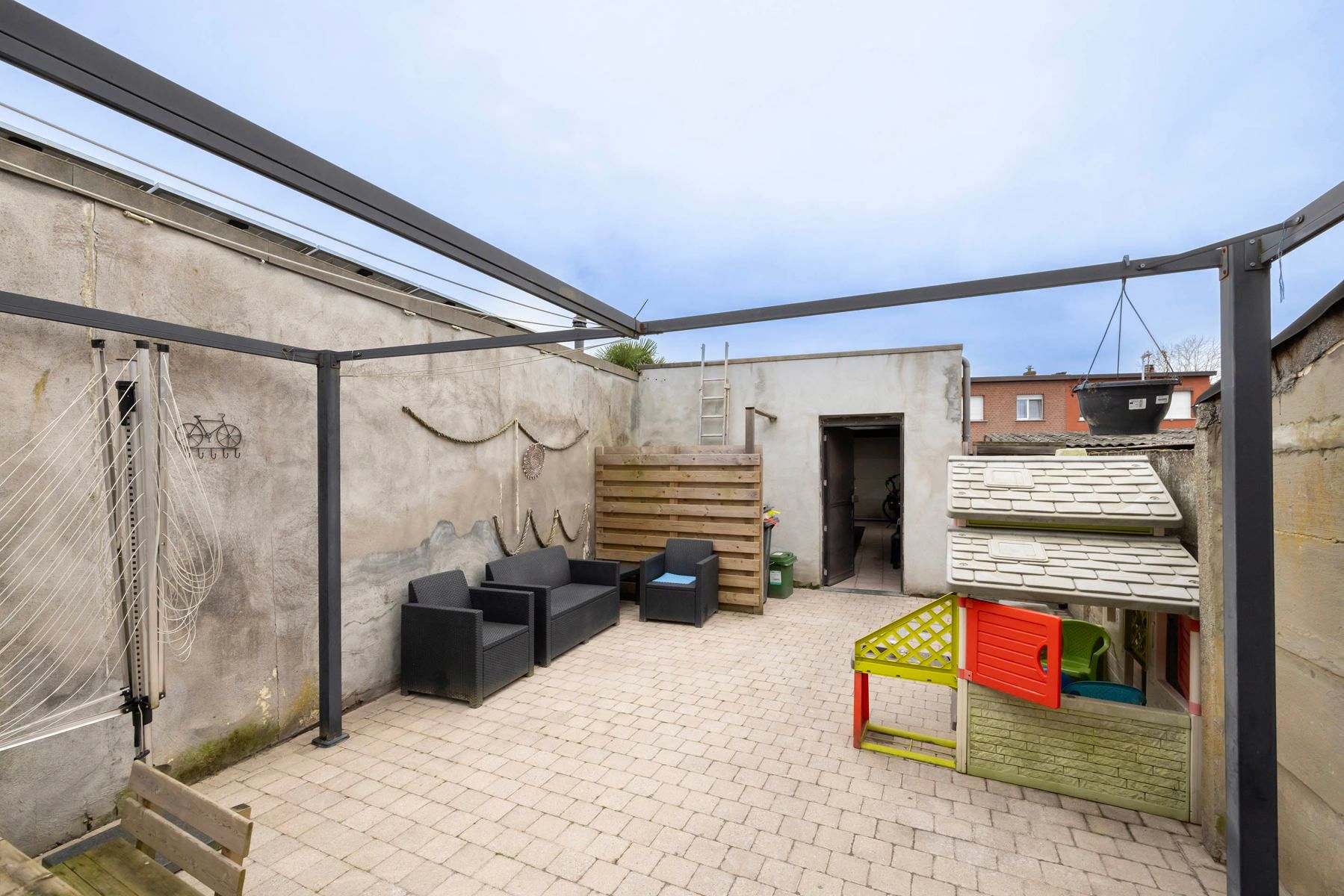 Instapklare woning met 2 slpk, terras/tuin en garage foto 15