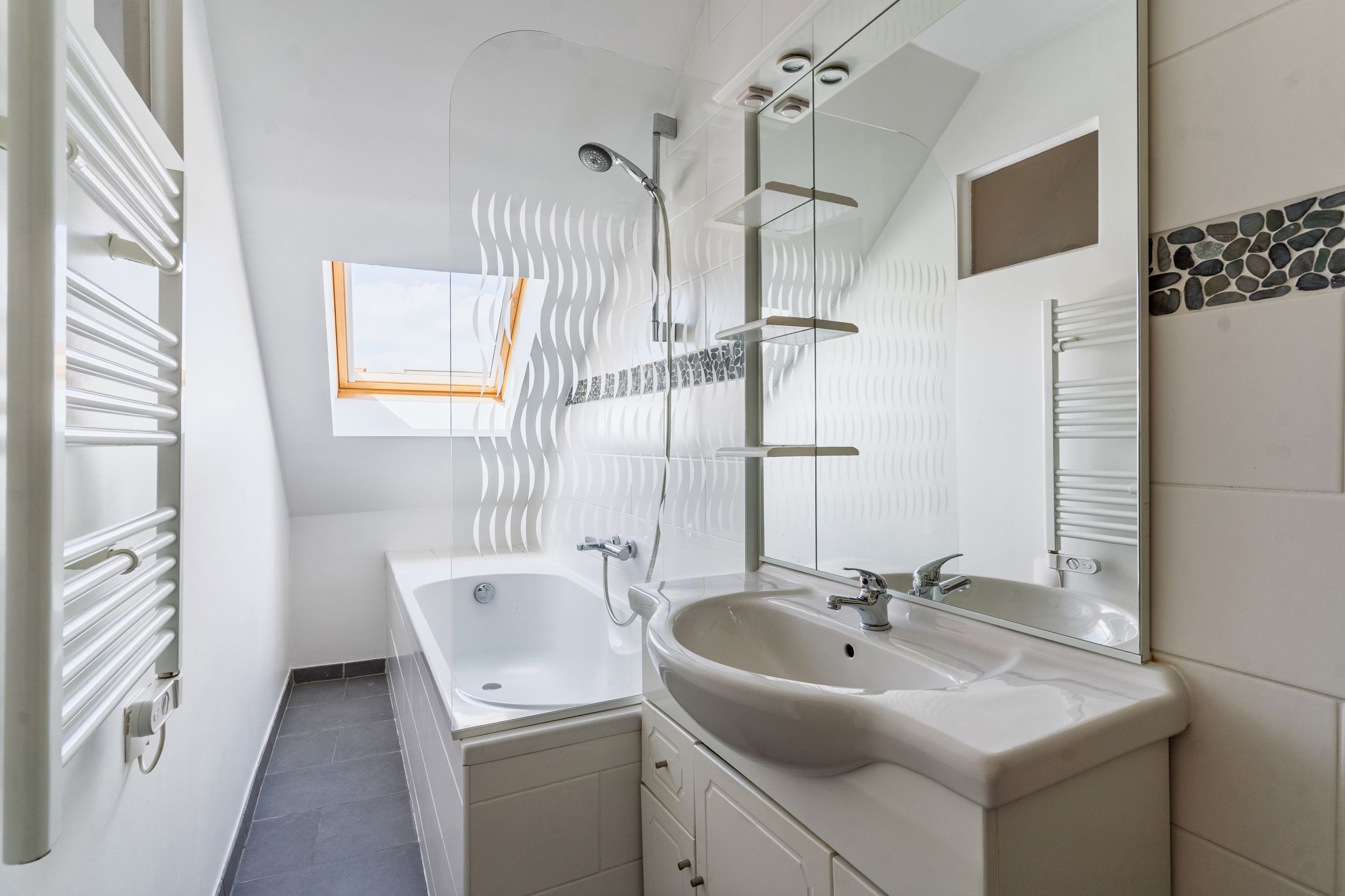Instapklare woning met vier kamers aan de Leie in Gent foto 15
