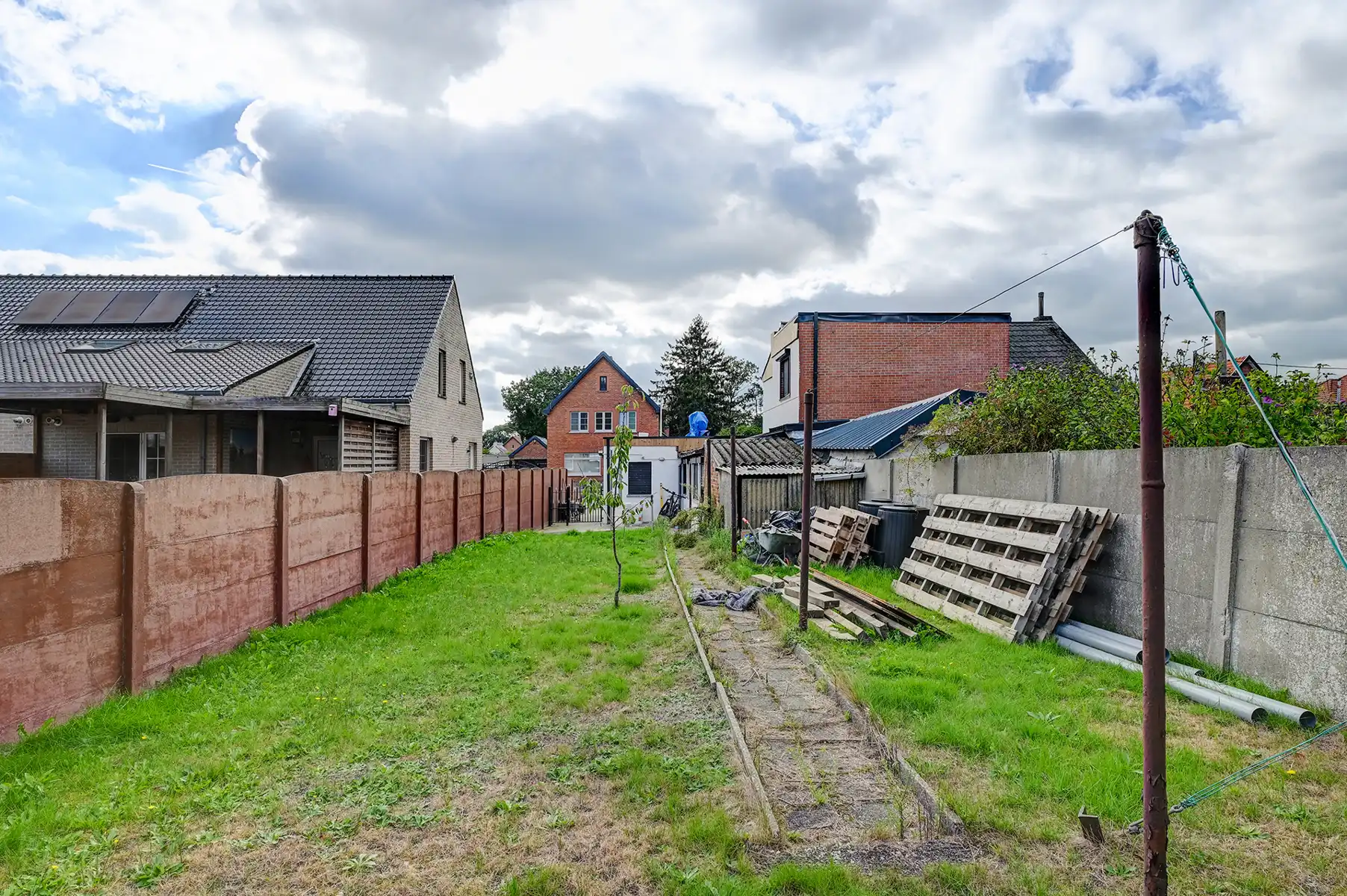 Instapklare, gerenoveerde woning (165 m²) met 2 slaapkamers (mogelijkheid tot 3), veranda en dubbele garage. foto 20