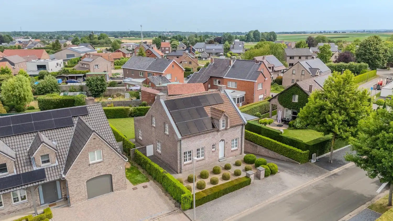 Verzorgde, instapklare woning met 3 slaapkamers én 2 badkamers in het gezellige Mopertingen, Bilzen-Hoeselt. foto 5