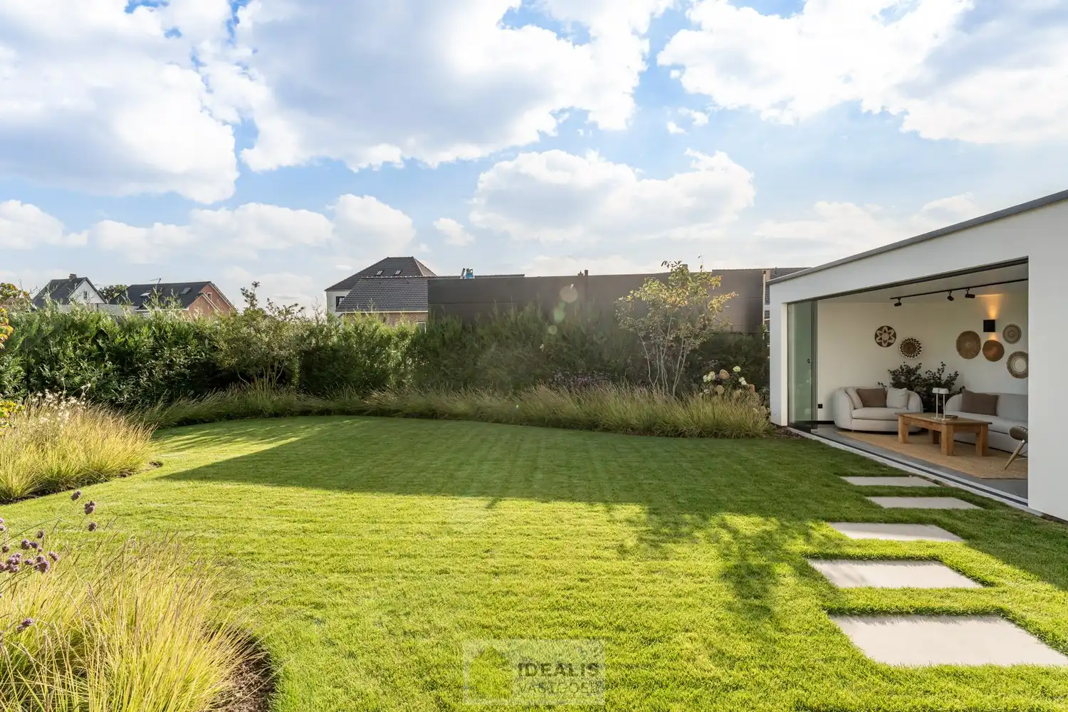 IDEALIS VASTGOED – Een prachtige instapklare woning in het fijne Hamont op een steenworp van de NL-grens! foto 50