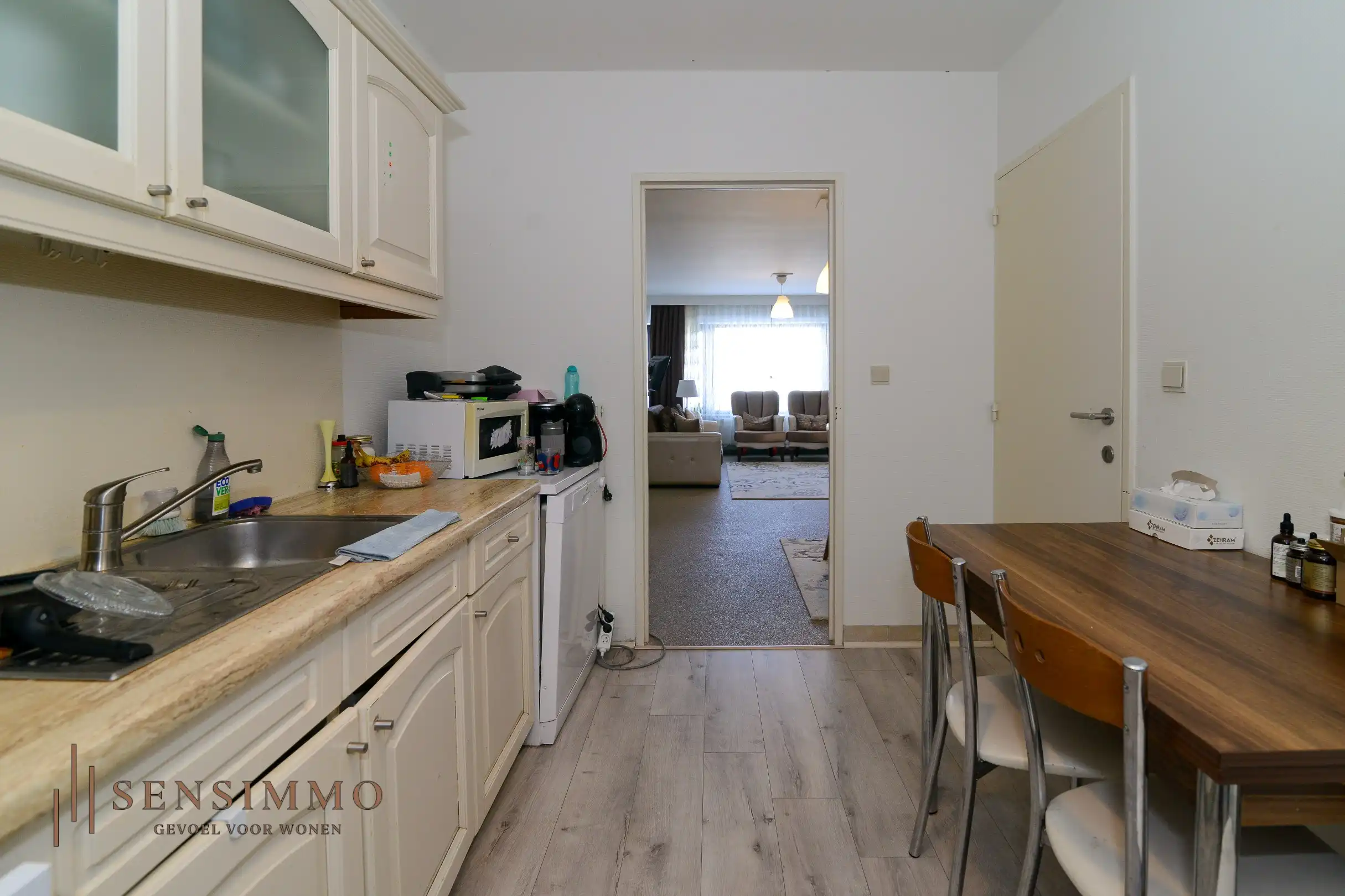 Tweeslaapkamer appartement met parking en kelderberging foto 6