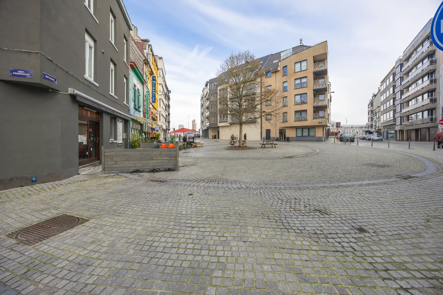 Volledig gerenoveerd opbrengsteigendom te koop in hartje Oostende foto 32