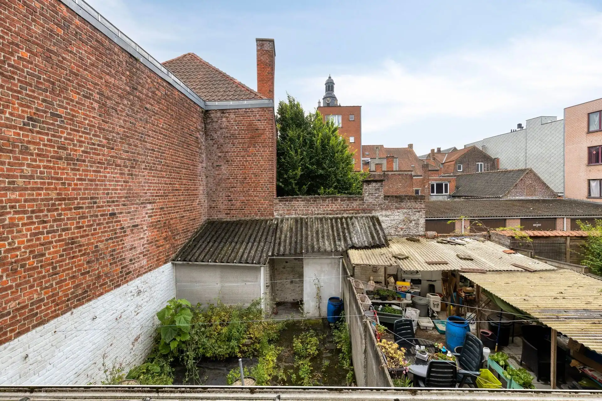 Héél centraal gelegen renovatiepanden (twee). foto 18