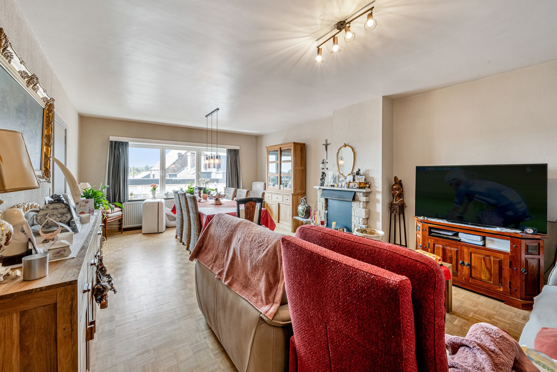 Opbrengsteigendom met 3 appartementen + handelsruimte foto 6