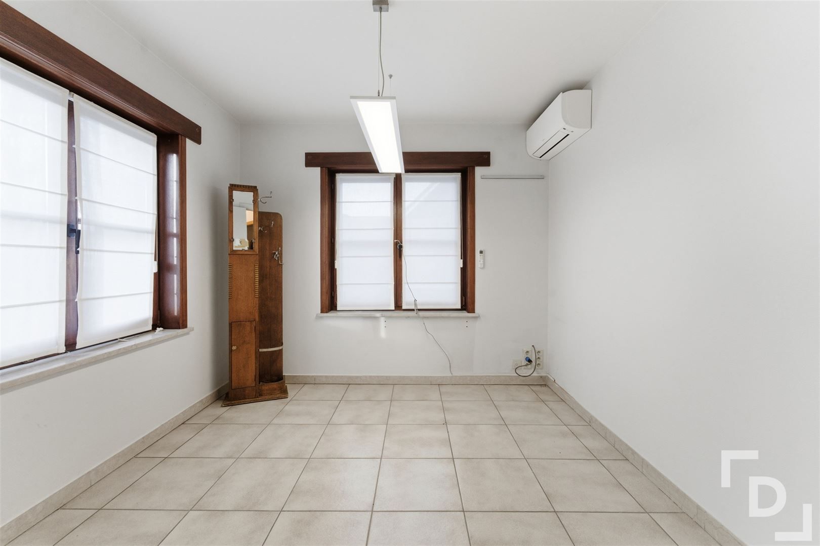 Ruime en energiezuinige villa te koop in Poperinge foto 32