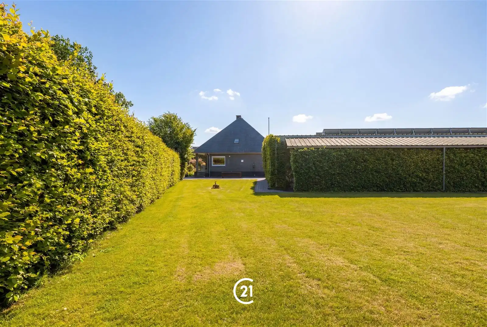 INSTAPKLARE VILLA MET LOODS TE ZWALM foto 11