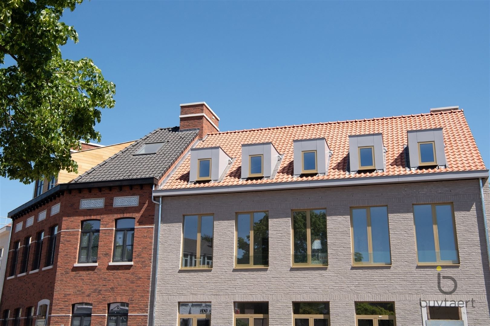 Beleef luxe, comfort en energiezuinigheid in een karaktervolle architectuur. foto 28