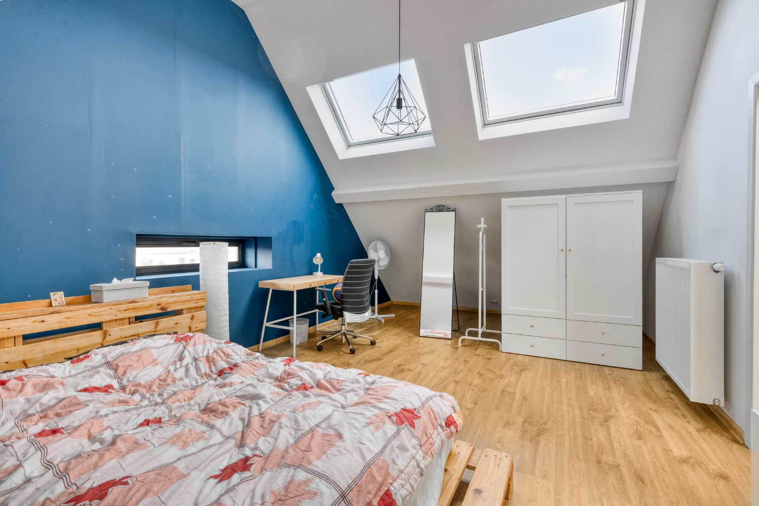 Karaktervolle gerenoveerde statige villa nabij Spuikom te koop foto 35