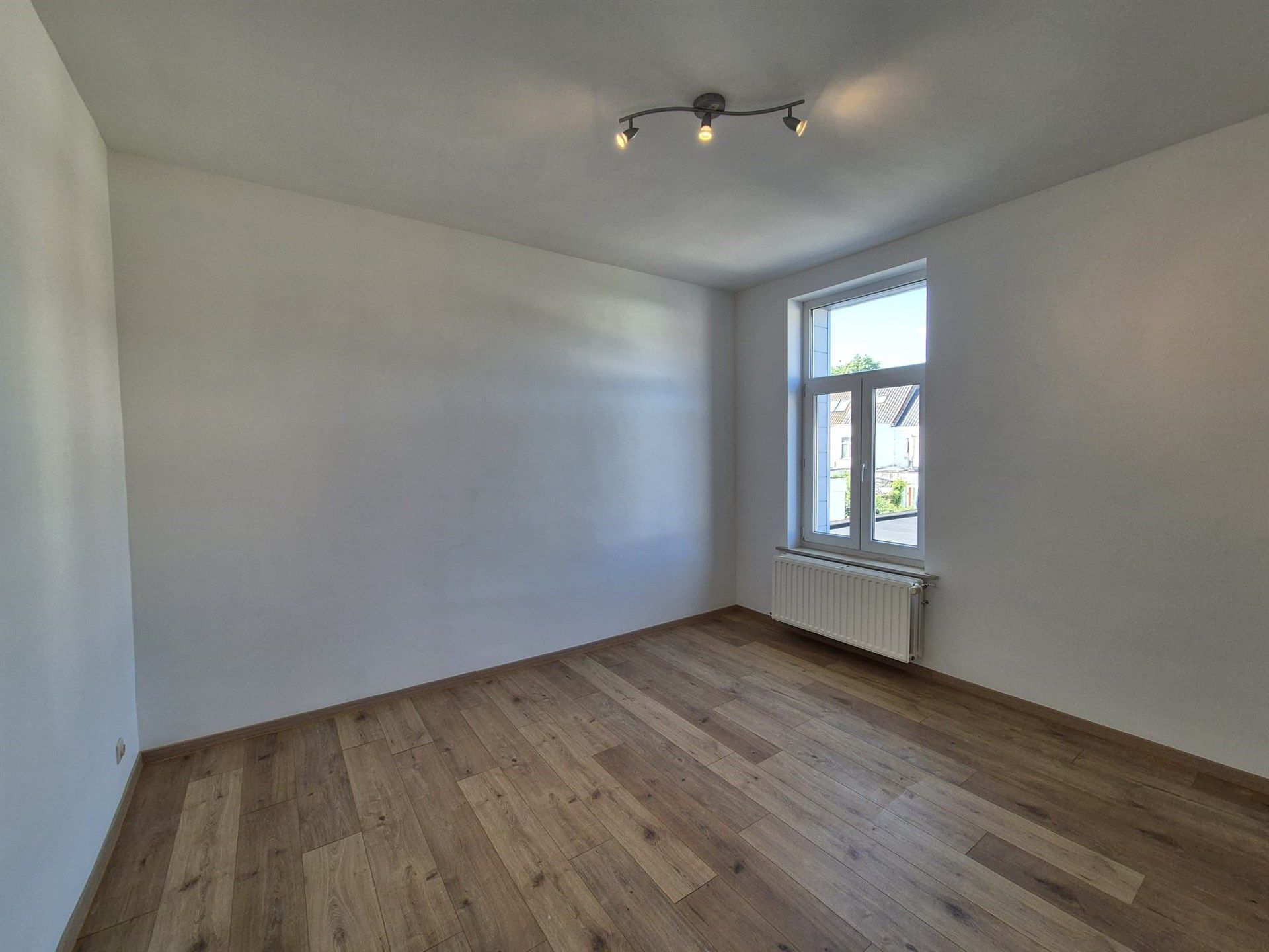 Ruime woning met 3 slaapkamers in centrum Wetteren foto 17