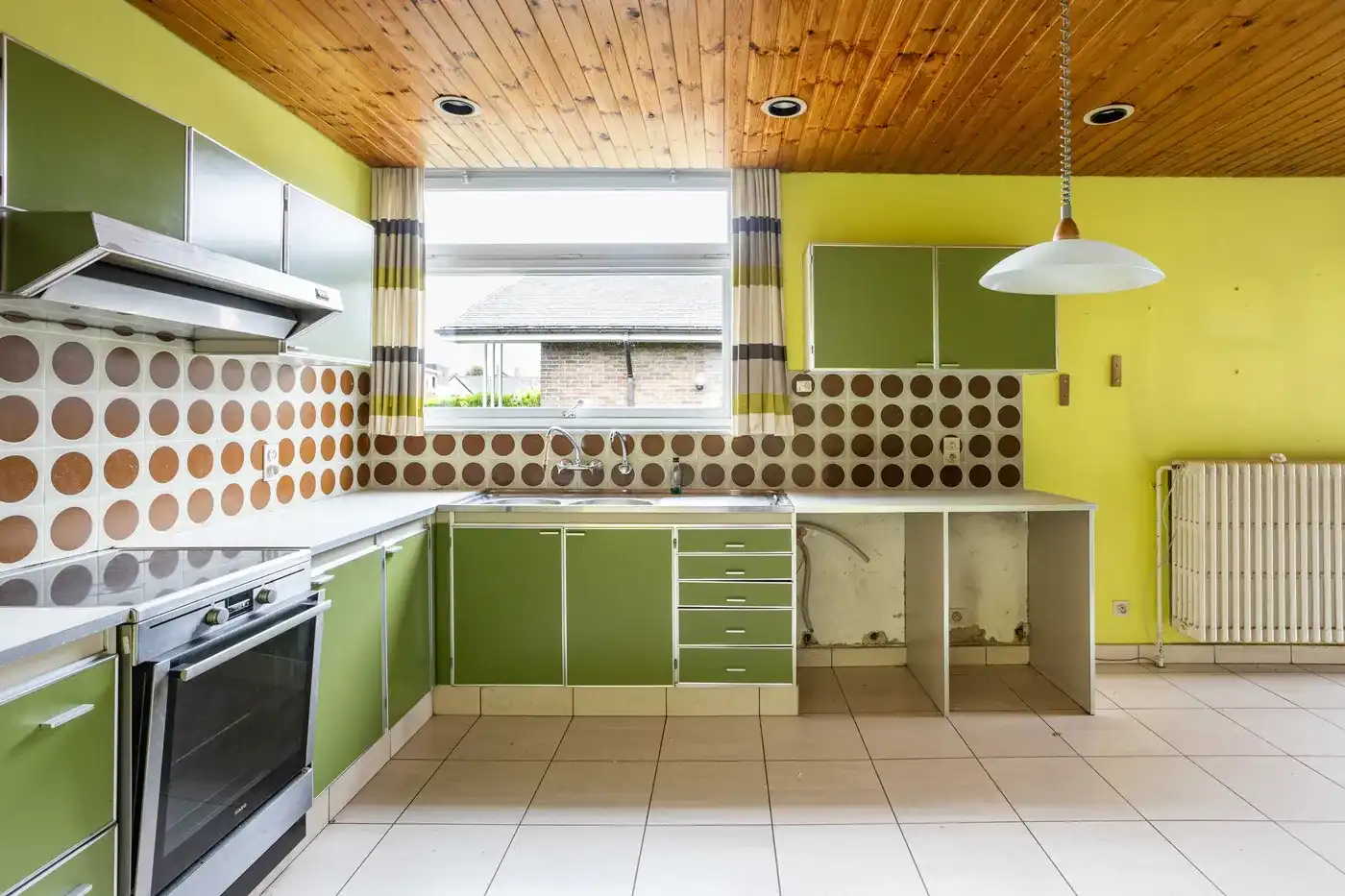 Ruime alleenstaande gelijkvloerse woning met 4 slaapkamers in Heestert foto 8