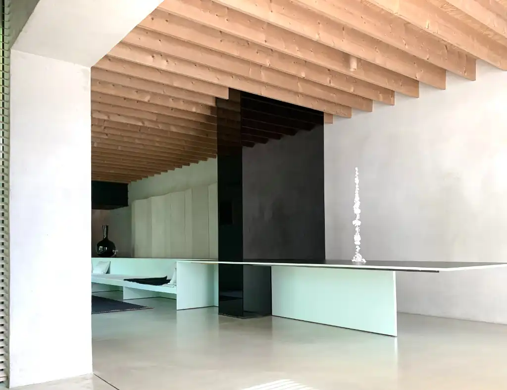 Architecturale laagbouwvilla met binnenzwembad en unieke beleving met het omliggende landschap. foto 13