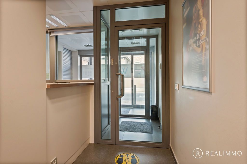 Handelspand te koop in centrum Tiegem foto 4