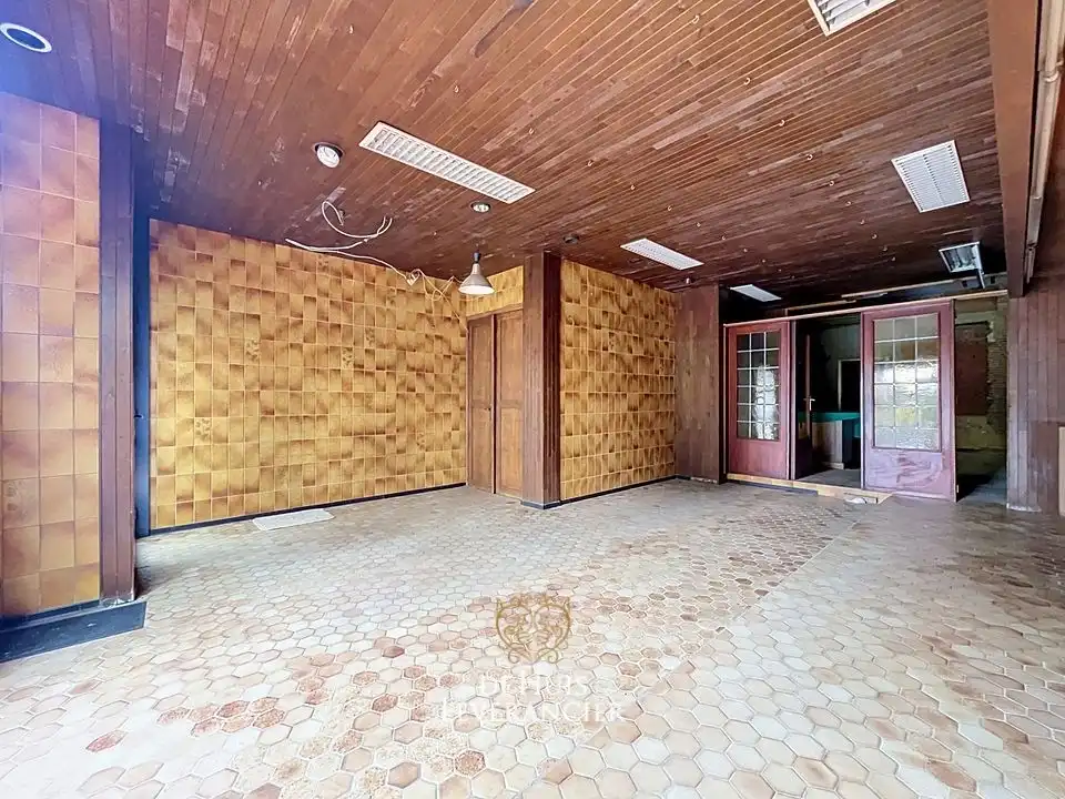 Commercieel gelijkvloers met tuin op stratgische toplocatie in hartje Kontich foto 4