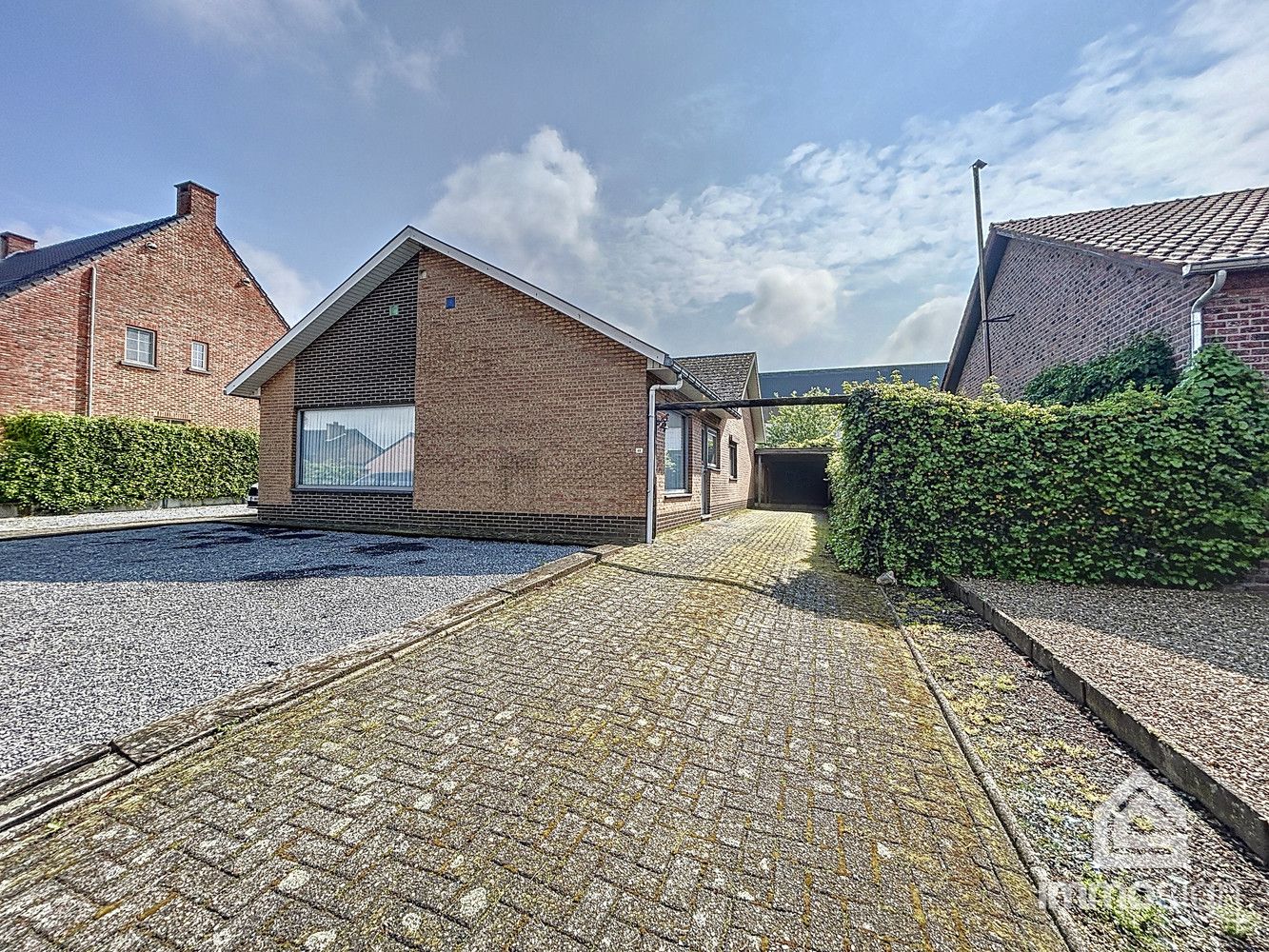 Op te knappen, gelijkvloerse woning op ruim perceel te Oudsbergen! foto 30