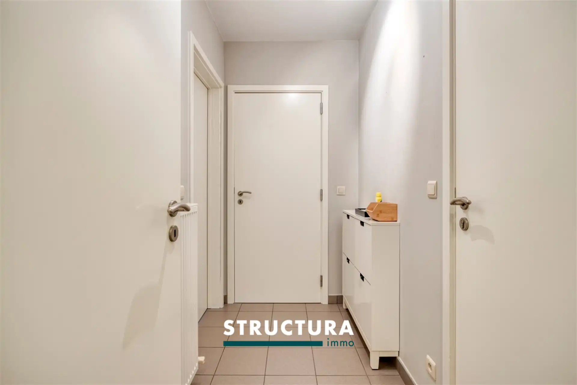 Instapklaar appartement in hartje Brussegem foto 3