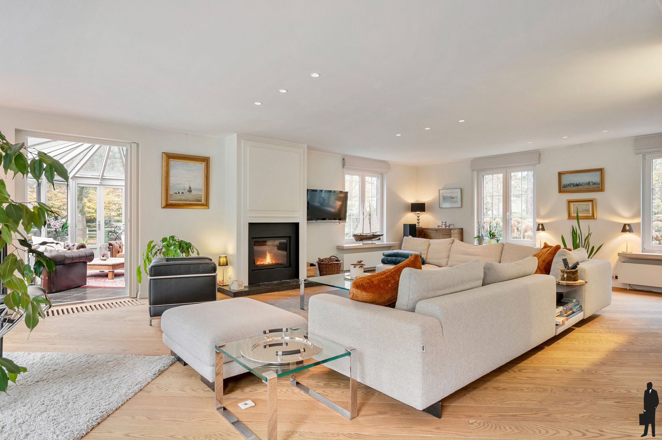 Topgelegen villa met zwembad en paddock!  foto 8