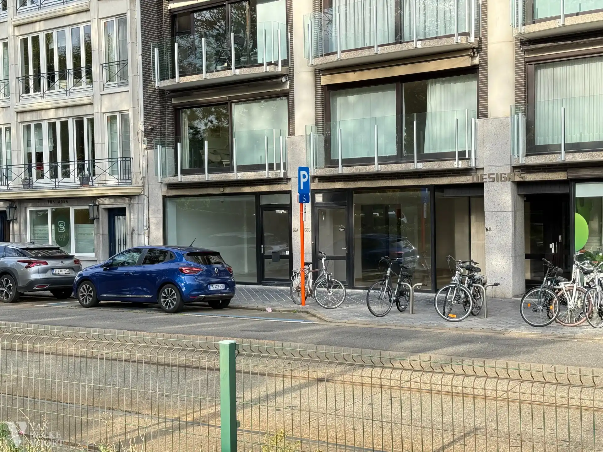Handelsgelijkvloers 131m² foto 2