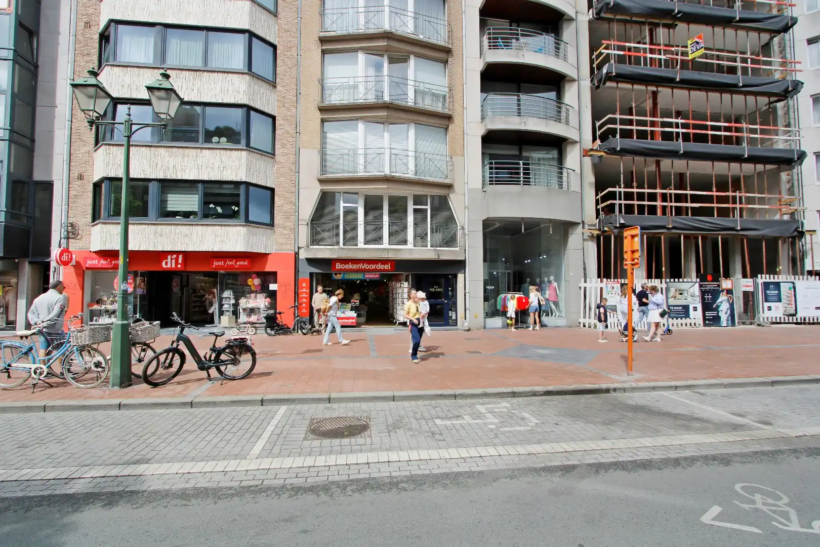 Mezzanine winkel Lippenslaan 247 Knokke te koop foto 2