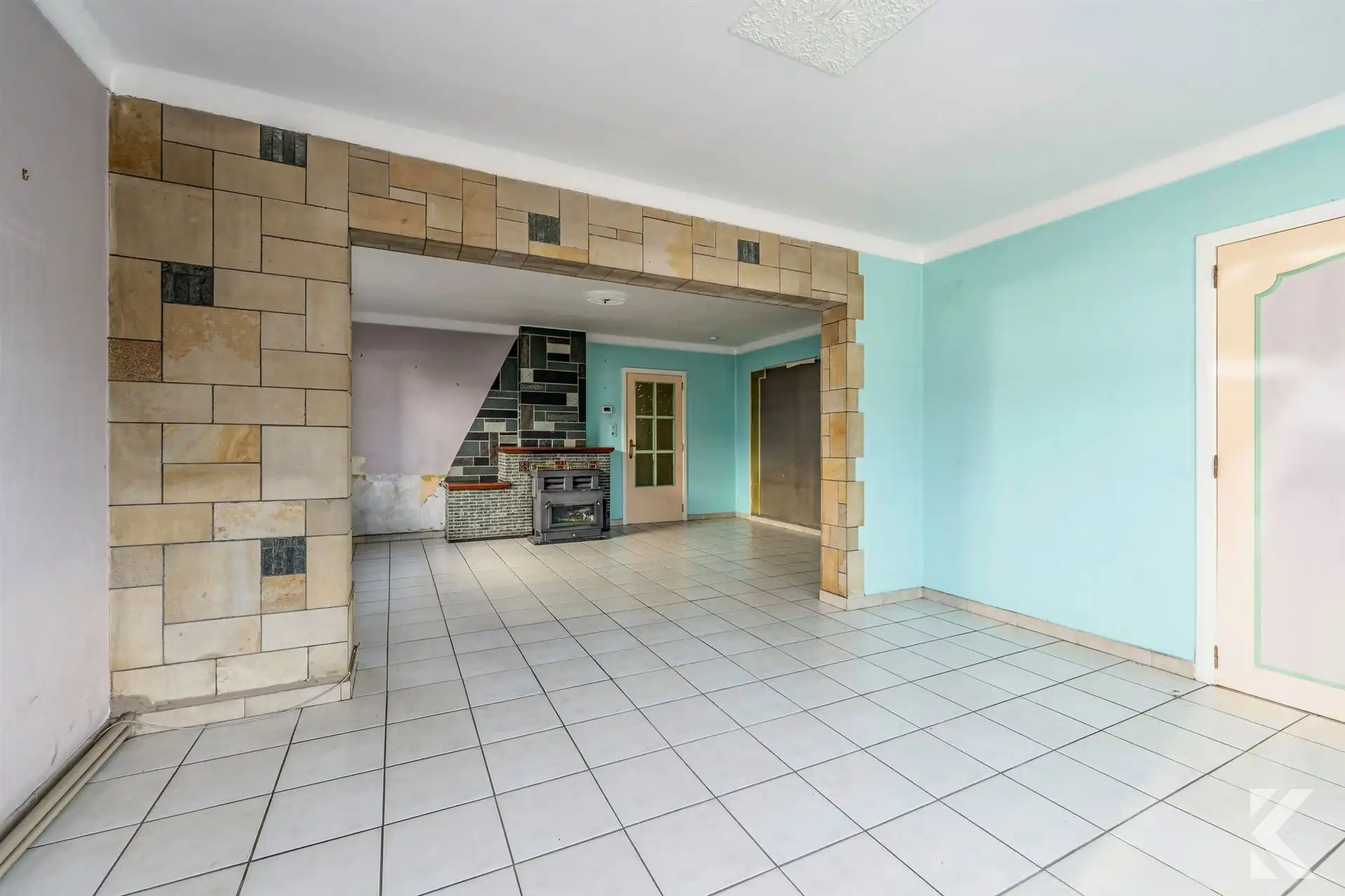 Ruime gezinswoning op 553 m² met garage en open zicht foto 11