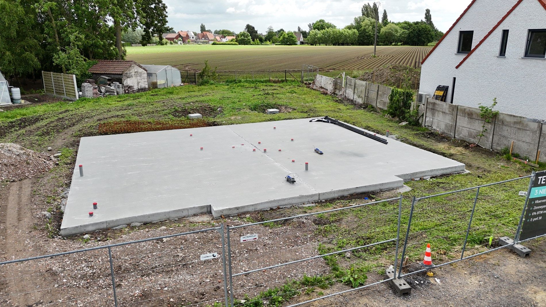 Nieuwbouwwoning met 4 slaapkamers en tuin te Koekelare  foto 8