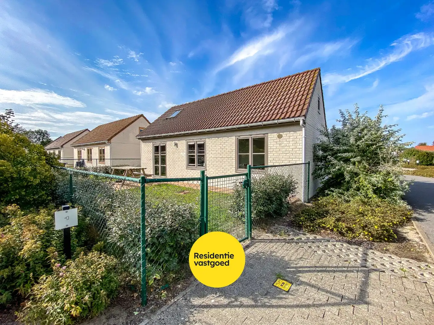 Prachtig onderhouden vakantiewoning (type vissershuis) met 3 slaapkamers en privé-parkeerplaats te Oostduinkerke.  foto 23