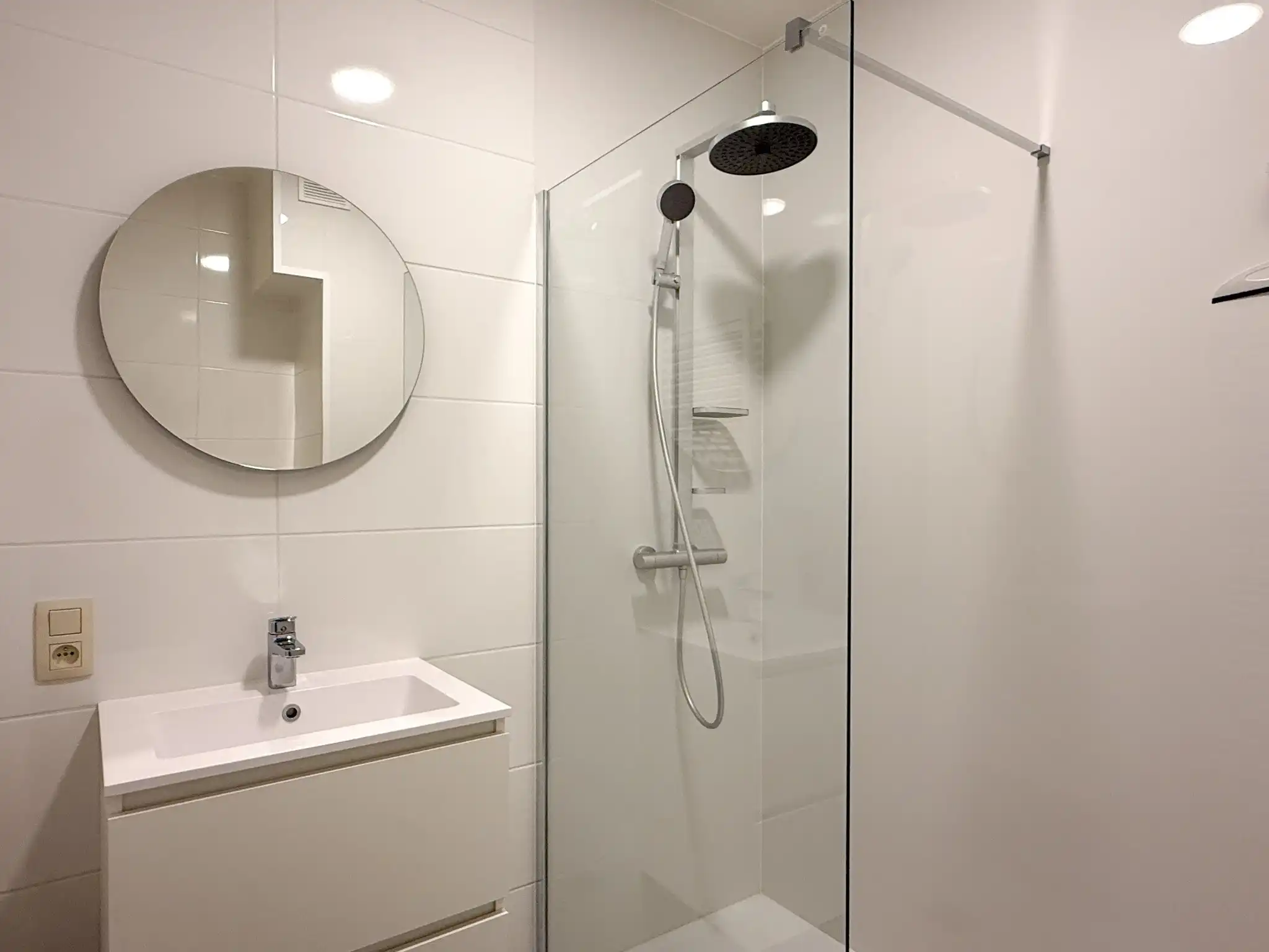 Appartement met 2 slaapkamers op topligging aan de Grote Markt in Beveren foto 7