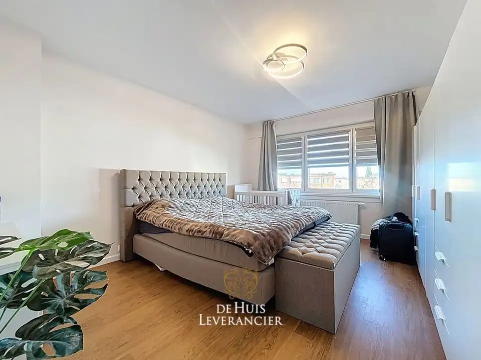 Lichtrijk wonen in de gegeerde Altena-wijk: Een instapklare thuis waar comfort en locatie elkaar ontmoeten foto 3