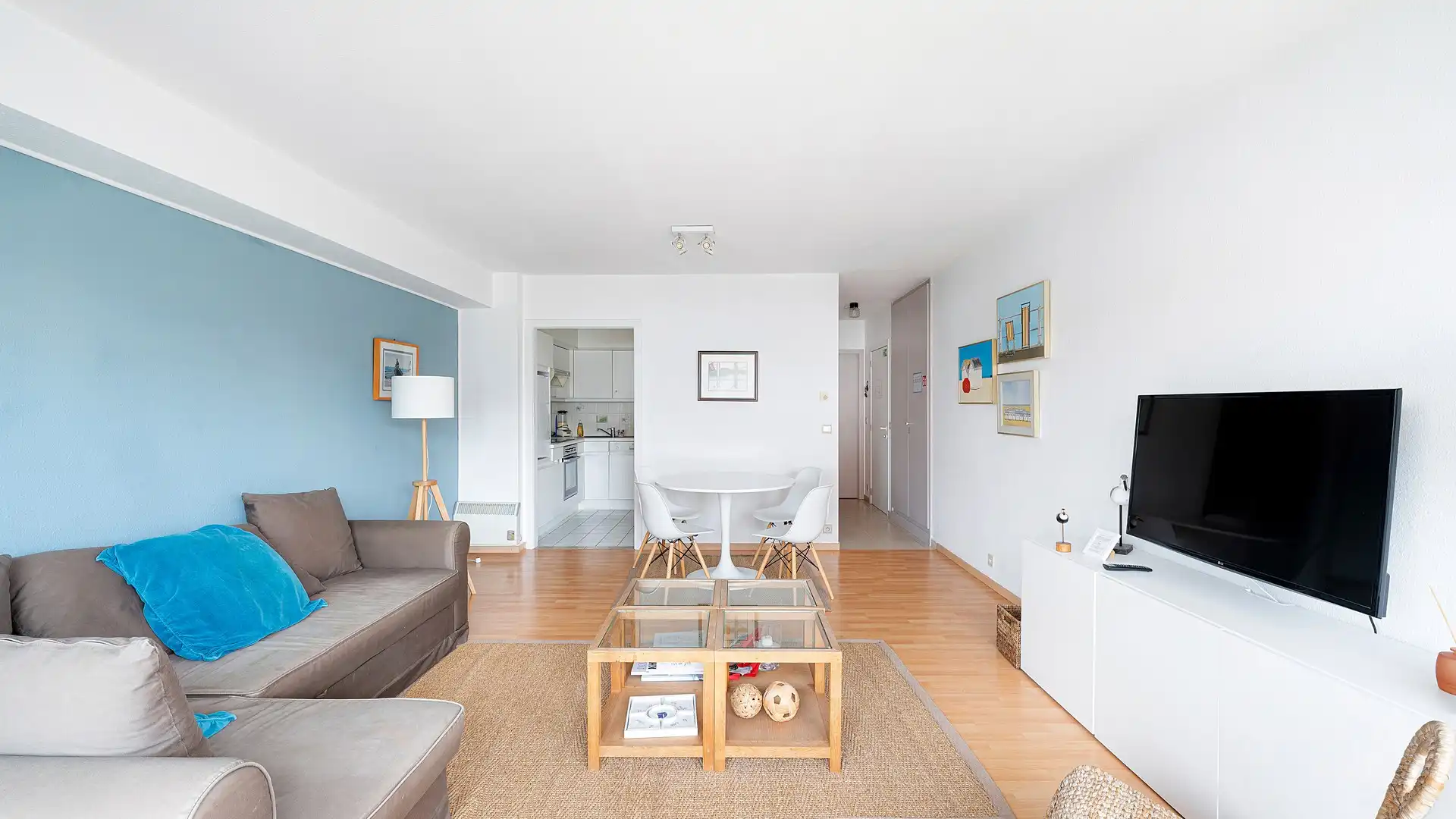 Zonnig 1-slaapkamerappartement met ruim terras en open zicht foto 10