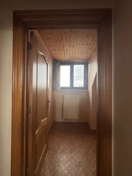 Handelspand met woonst op een strategische ligging. foto 21