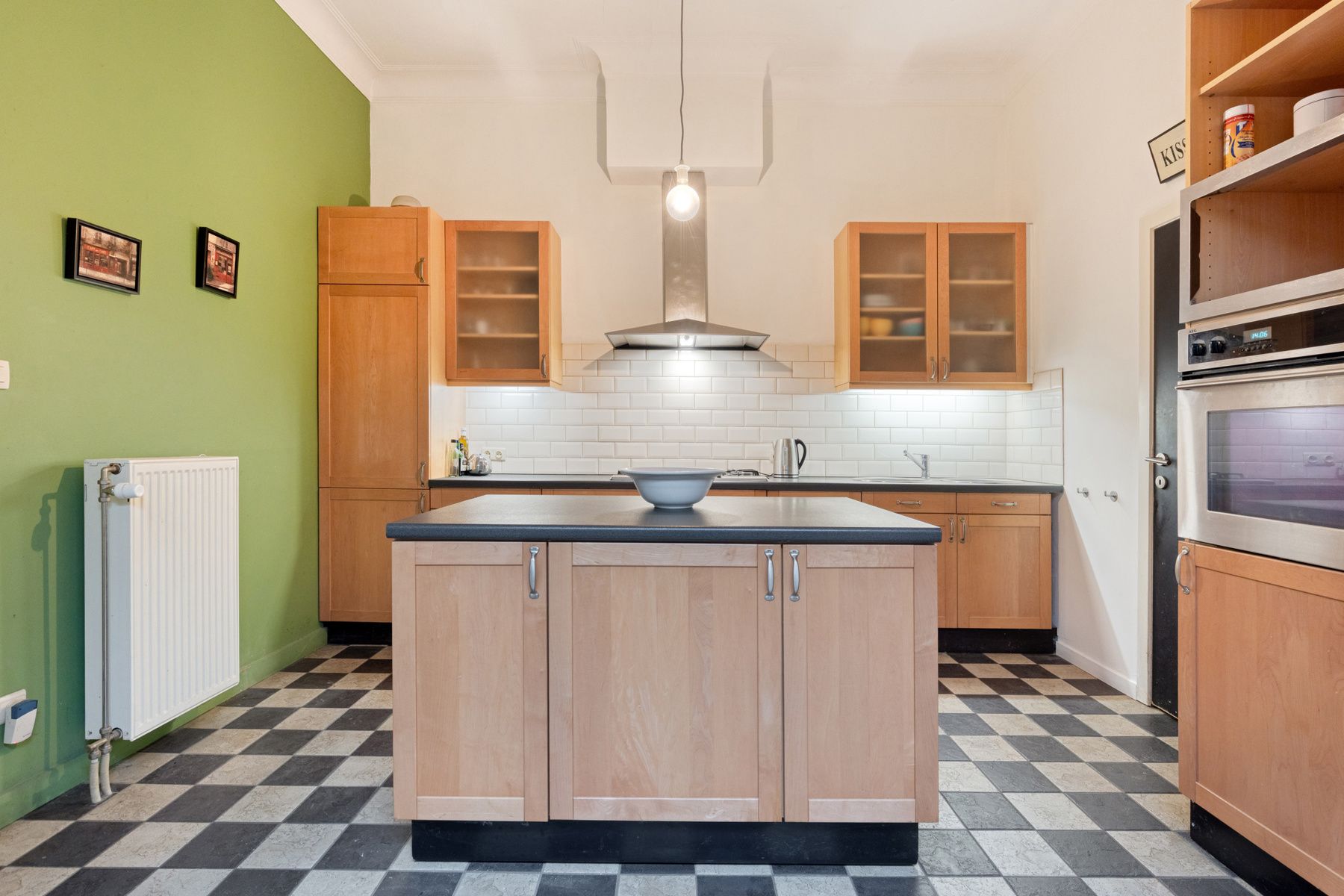 Karaktervolle woning met 3-4 slaapkamers en tuin. foto 9
