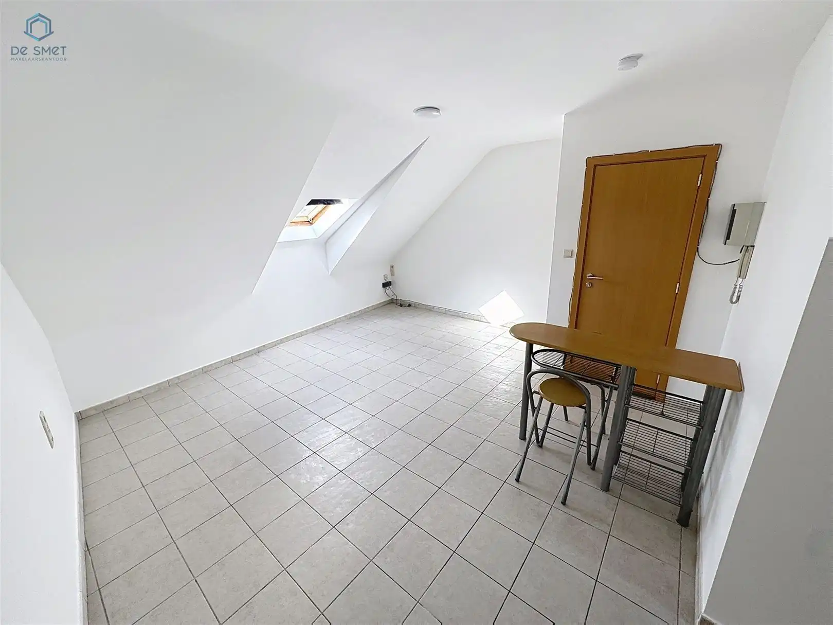 Instapklare Studio te Koop Ideale Investering op Toplocatie in Ninove foto 6