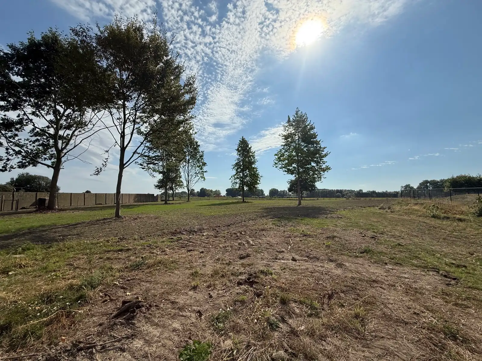 Half open woning met 4-6 slpks en prachtig landelijk zicht foto 4