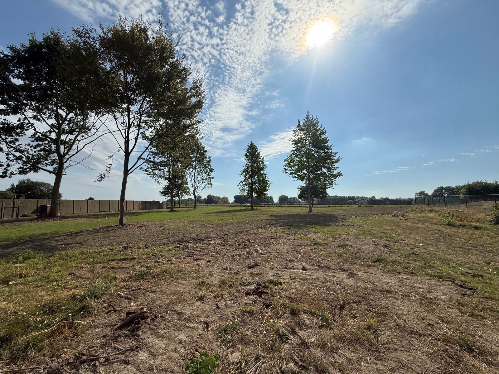 Half open woning met 4-6 slpks en prachtig landelijk zicht foto 4