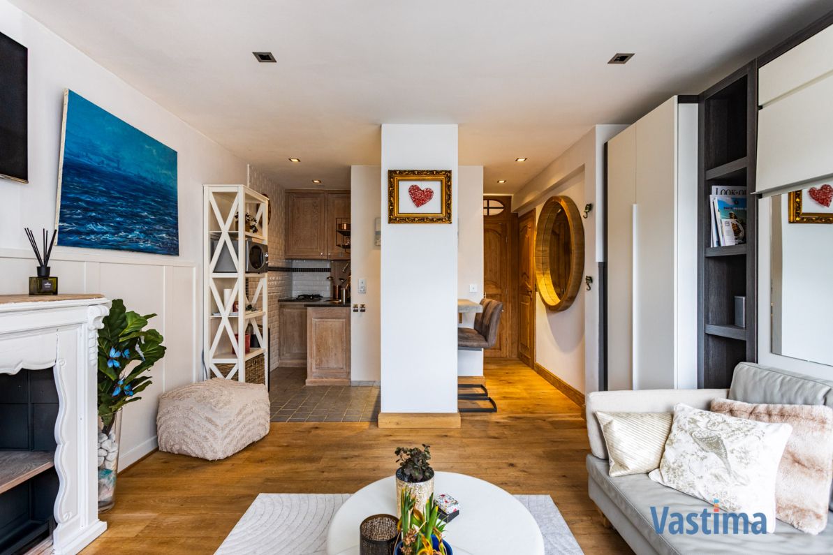 Instapklare bemeubelde studio nabij het strand foto 7