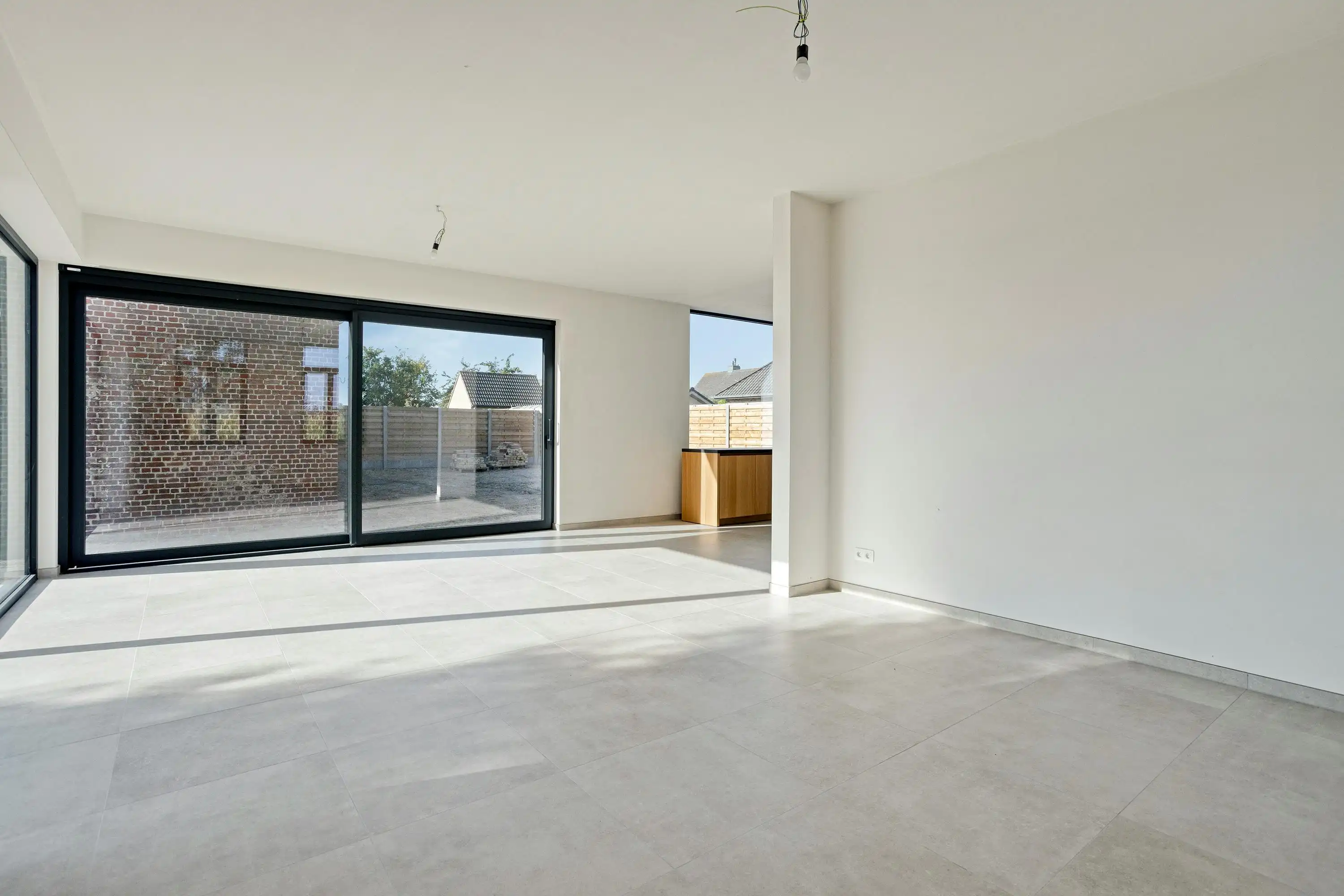 Alleenstaand huis te koop in Vleteren met weide en bijgebouw foto 10