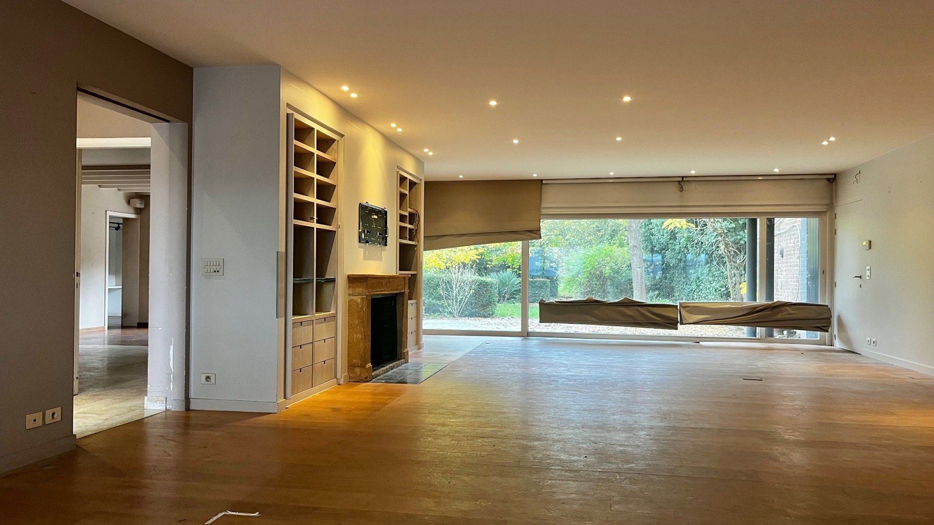 Te renoveren ruime woning op 911 m² te Lendelede – met garage en 5 kamers foto 7