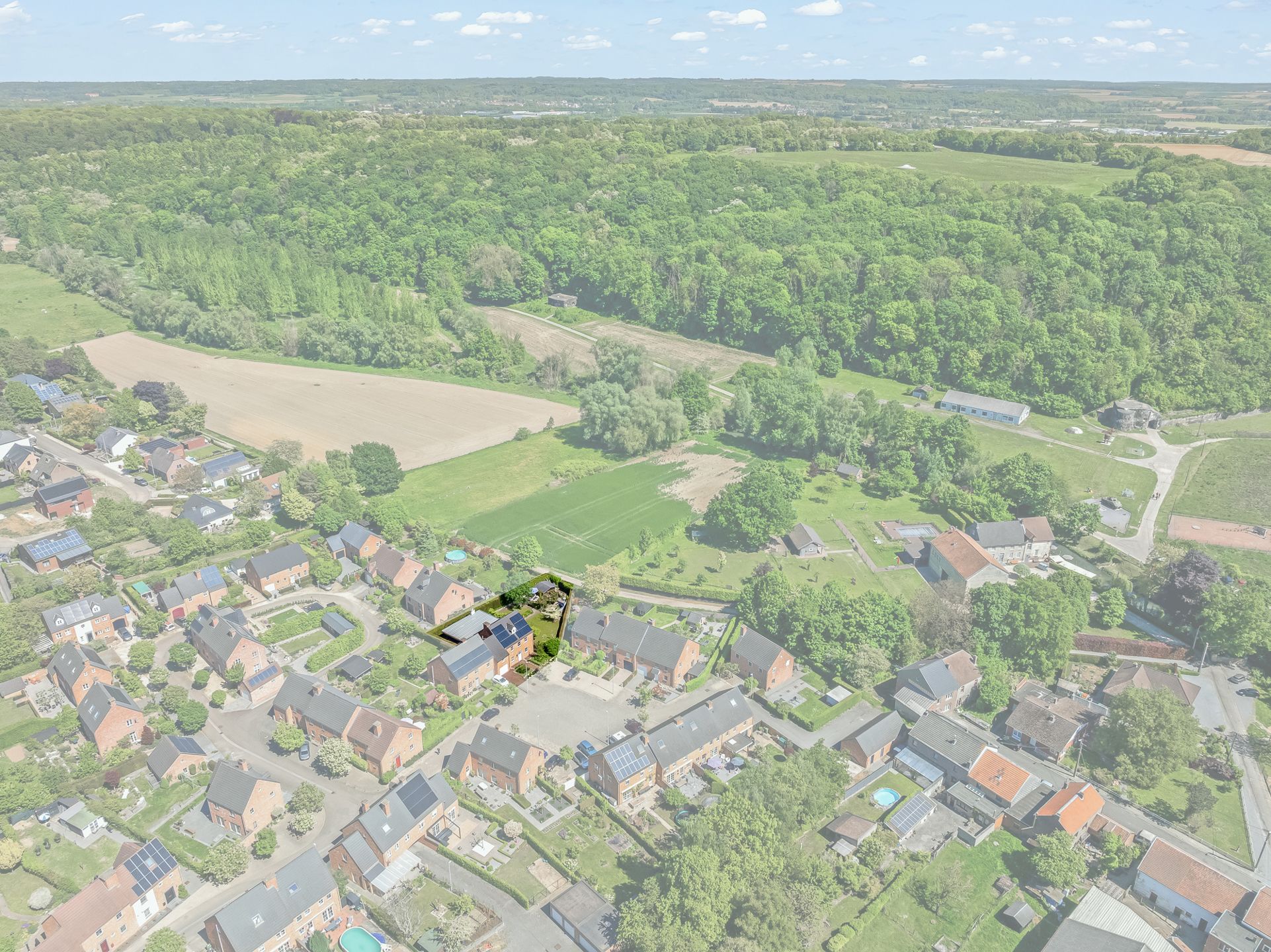 Instapklare woning met tuingerichte aanbouw foto 41