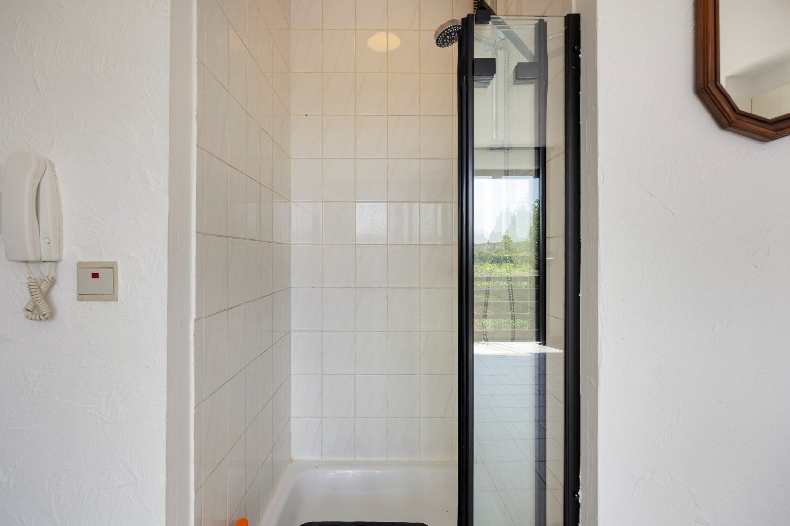 Lichtrijke studio van 28m² met garage op wandelafstand van het centrum !  foto 6