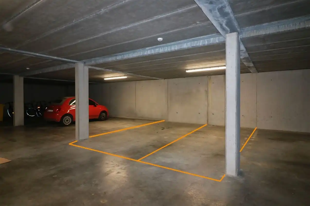 duplex met 2 grote slpk., zuidgericht terras, 2 parkings nabij centrum  foto 26